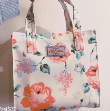 cath kidston是什么牌子？少女最愛的小碎花風(fēng)代表