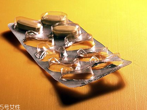 媽富隆一天能吃兩片嗎？避孕藥不可亂服