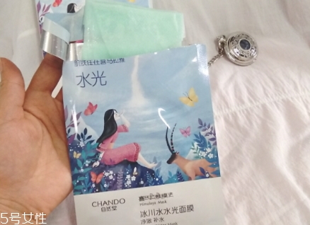 自然堂冰川水水光面膜怎么用？回歸肌膚的真實美麗
