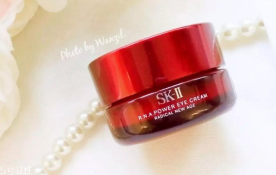 哪些眼霜不該買？眼霜十大雷區(qū)盤點