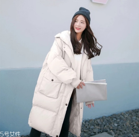 過膝棉服怎么搭配 來自不同的靈感 過膝棉服怎么搭配 來自不同的靈感