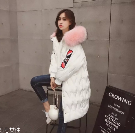 過膝棉服怎么搭配 來自不同的靈感 過膝棉服怎么搭配 來自不同的靈感