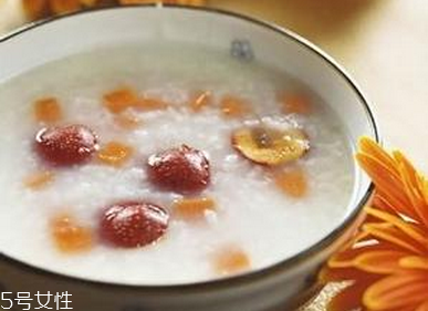 不吃晚餐減肥效果好不好？素食減肥的誤區(qū)