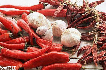 久坐不動(dòng)上班族如何減肥？越努力工作的人越容易發(fā)胖