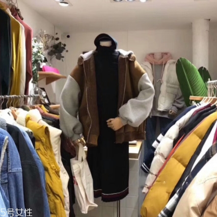 過膝棉服怎么搭配 來自不同的靈感 過膝棉服怎么搭配 來自不同的靈感