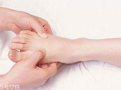 搓腳心的方法有哪些？常用第二種