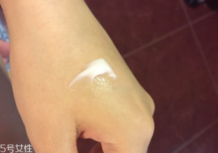 自然堂面霜效果怎么樣？秋冬補(bǔ)水從一款面霜開始