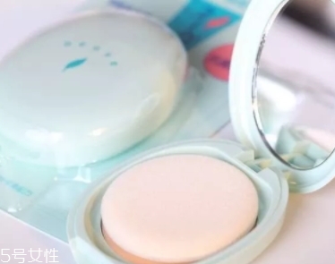 2018粉餅?zāi)膫€(gè)牌子好？說說網(wǎng)紅的開架和專柜粉餅