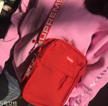 supreme2018春夏款肩挎包怎么樣？