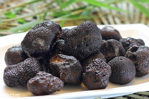 黑松露什么人不能吃 一般人群均可食用 黑松露什么人不能吃 一般人群均可食用