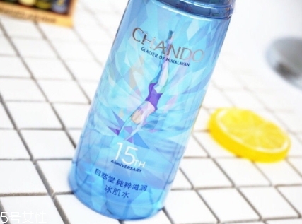 自然堂爽膚水怎么樣？看看是不是含酒精