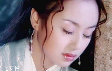 痣能摳掉嗎？這幾種痣摳掉會(huì)成瘤