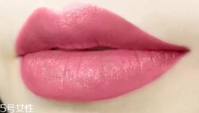 自然堂嘀嗒唇膏筆怎么用？教你按壓方法