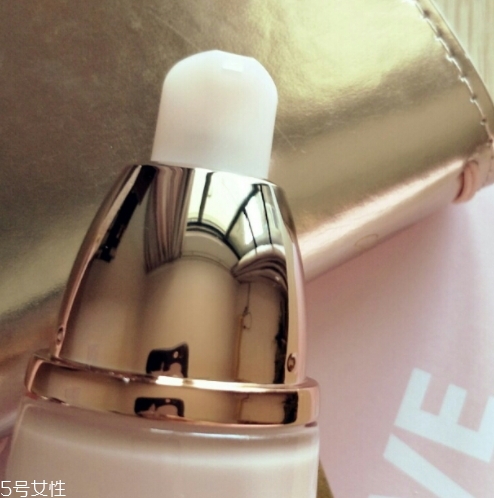 自然堂乳液怎么打開？按壓不出來不要著急