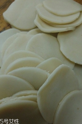 油角的皮要怎樣才松脆？關(guān)鍵看火候和時(shí)間