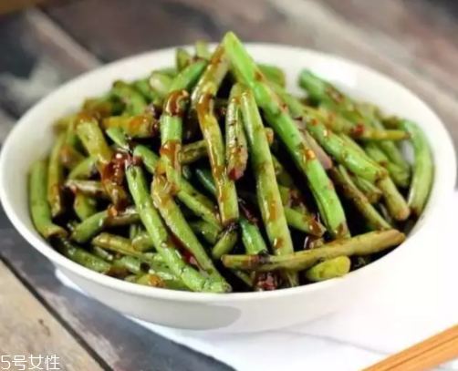 燉肉用冷水更好吃嗎？做這些菜一定要放冷水