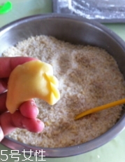 炸油角的面怎么和？用生面還是燙面你知道嗎？