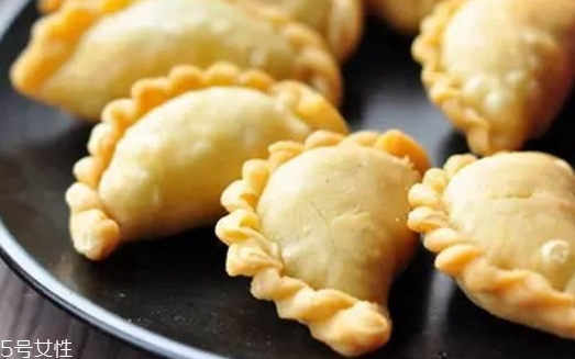 炸油角的面怎么和？用生面還是燙面你知道嗎？