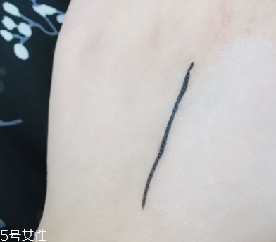 自然堂粉底液多少錢？打造無暇底妝