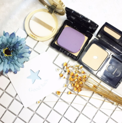 粉餅可以直接涂臉上嗎？粉餅直接當(dāng)?shù)讑y需要滿足幾個(gè)條件