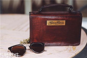 beara beara包包多少錢？英國(guó)復(fù)古純手工包包