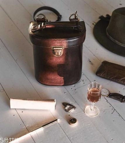 beara beara包包多少錢？英國(guó)復(fù)古純手工包包