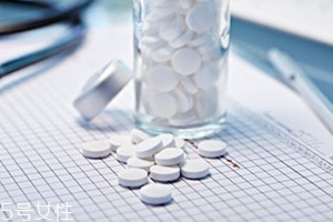 葉酸和鈣片可以同時(shí)吃嗎？葉酸和鈣片同吃無(wú)害