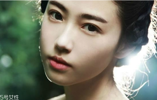 果酸換膚能去黑頭嗎？果酸換膚還可以祛痘