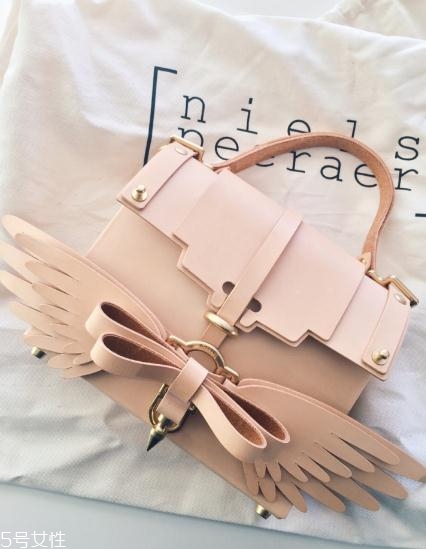 niels peeraer哪國的？美到犯規(guī)的少女心包包