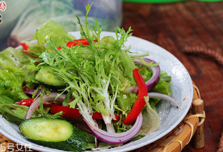 涼拌苦菊用的什么醬？涼拌苦菊的熱量比較低