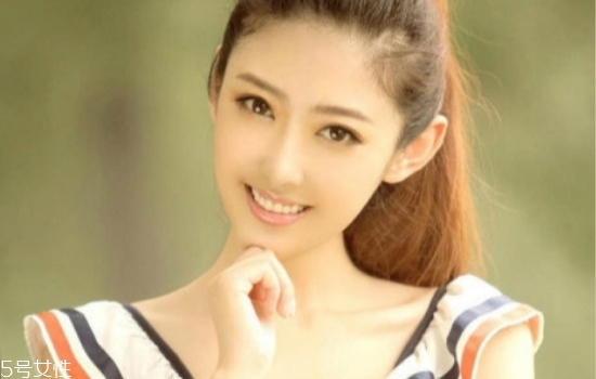 果酸換膚能去黑頭嗎？果酸換膚還可以祛痘