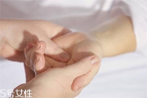 哪些按摩方法能強(qiáng)身健體？常按這部位疏通血液