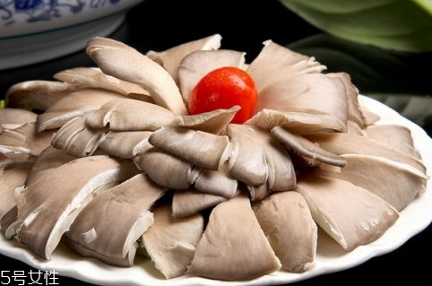 平菇的熱量是多少 平菇熱量低 平菇的熱量是多少 平菇熱量低