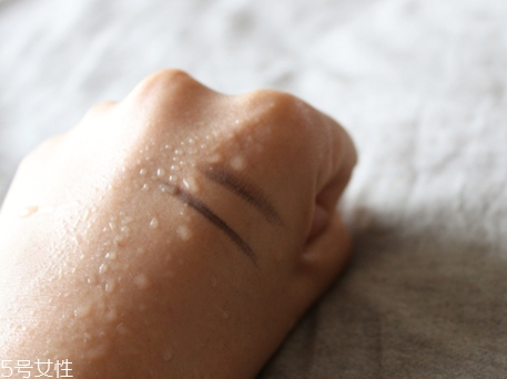 自然堂眉筆怎么樣？來看看眉筆的質(zhì)量