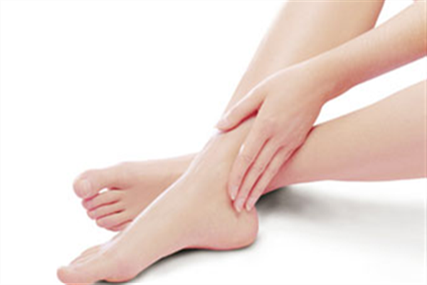 激光脫毛疼嗎？激光脫毛注意事項(xiàng)