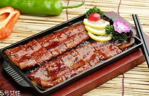 鰻魚可以放冰箱冷藏嗎 冰箱保存鰻魚小技巧 鰻魚可以放冰箱冷藏嗎 冰箱保存鰻魚小技巧