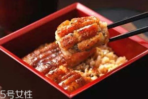 鰻魚可以放冰箱冷藏嗎 冰箱保存鰻魚小技巧 鰻魚可以放冰箱冷藏嗎 冰箱保存鰻魚小技巧