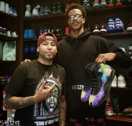 ovo與air jordan 10聯(lián)名龍珠定制配色會(huì)發(fā)售嗎_上腳效果 ovo與air jordan 10聯(lián)名龍珠定制配色會(huì)發(fā)售嗎_上腳效果