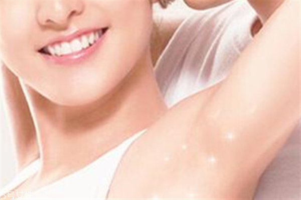 激光脫毛價(jià)格是多少？給你白花花的大腿和胳膊