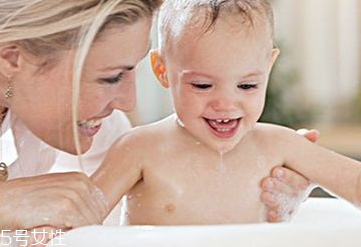 濕疹怎么治才管用？內(nèi)外同治是關鍵