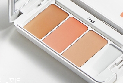 遮瑕膏可以遮痣嗎？遮瑕盤和遮瑕筆更適合遮痣