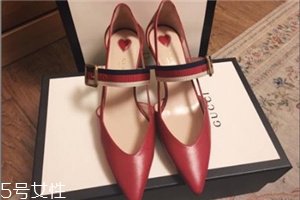 gucci鞋子偏大嗎？全球時(shí)尚博主都在瘋搶這款鞋