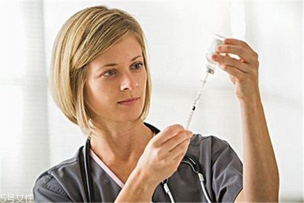 玻尿酸隆鼻后能捏嗎？玻尿酸隆鼻的風(fēng)險(xiǎn)