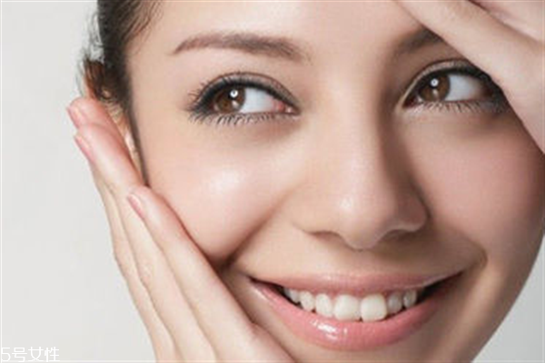 怎么去除脂肪粒？維生素e能去脂肪粒