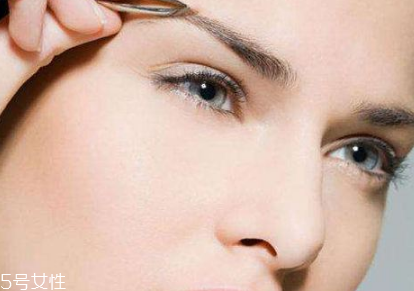 激光洗眉后紅印怎么樣淡化？激光洗眉后要做好防曬工作