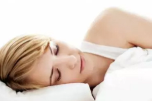 床越軟越好嗎？軟床導致駝背