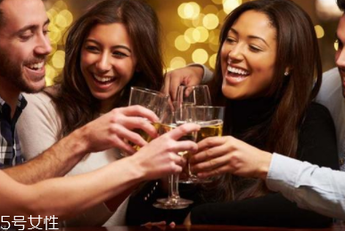 喝酒都會導致哪些癌癥？消化道最先遭殃