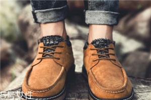 瘋馬皮變黑怎么處理？將英倫復(fù)古風(fēng)進(jìn)行到底