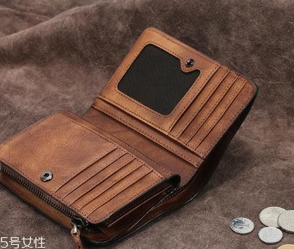 植鞣皮怎么保養(yǎng)？復古風必備的錢包款式