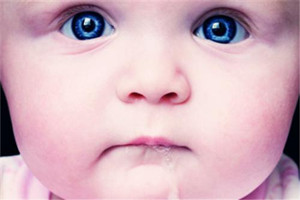 怎樣應(yīng)對寶寶口臭問題？體內(nèi)外調(diào)節(jié)是關(guān)鍵